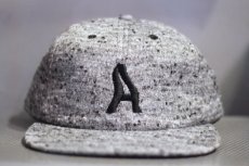 画像1: Akomplice(アコンプライス) Wavy A Logo Strapback Cap キャップ (1)