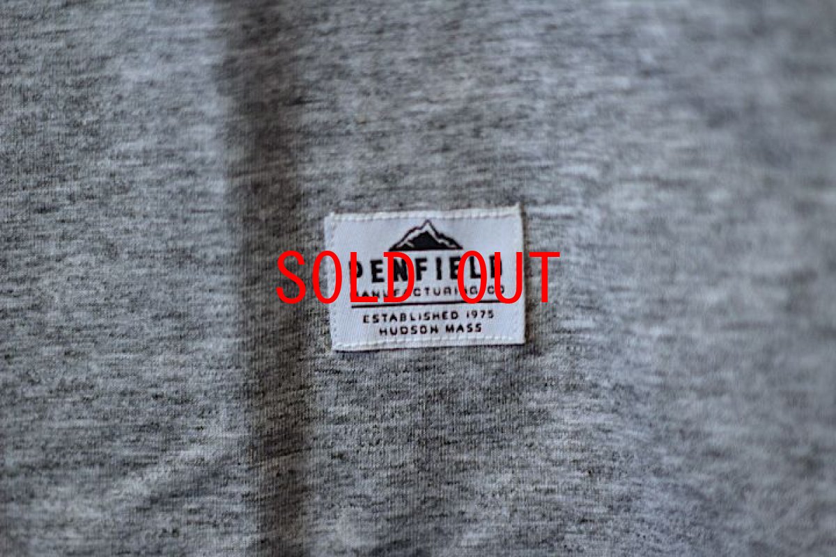 画像4: Penfield (ペンフィールド) S/S Arch Felt Logo Tee Heather Grey  (4)