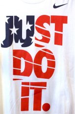 画像5: Nike(ナイキ) S/S "Just Do It" US Flag Logo Tee Navy White Red (5)