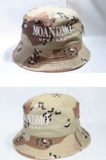 画像1: Mo'&Mo' NewYork(モーアンドモー ニューヨーク) Logo Bucket Hat Desert Camo バケットハット (1)