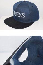 画像2: Guess(ゲス) Logo 2Tone Strapback Cap Navy Black キャップ (2)