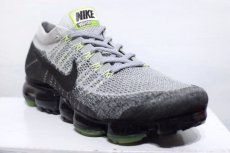 画像2: Nike(ナイキ) Air Vapormax Flyknit White Wolf Grey Black Max 95 Col エア ヴェイパーマックス フライニット ホワイト グレー (2)