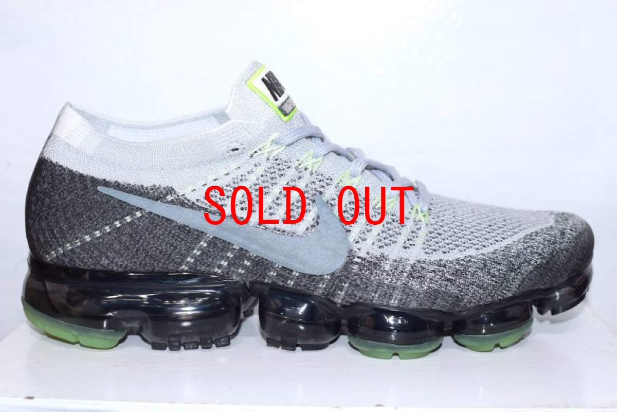 画像1: Nike(ナイキ) Air Vapormax Flyknit White Wolf Grey Black Max 95 Col エア ヴェイパーマックス フライニット ホワイト グレー (1)