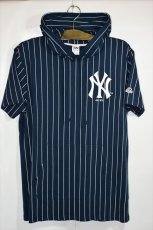 画像1: Majestic(マジェスティック) New York Yankees Stripe S/S Hooded Tee Navy ニューヨーク ヤンキース ストライプ フード Tシャツ (1)
