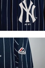 画像3: Majestic(マジェスティック) New York Yankees Stripe S/S Hooded Tee Navy ニューヨーク ヤンキース ストライプ フード Tシャツ (3)