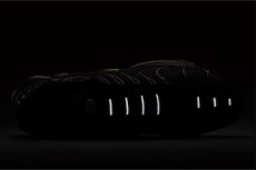 画像2: Nike(ナイキ) Air Max Plus SE Black Volt Glow Wolf Grey Camo Sneaker スニーカー 靴 エアマックス プラス  (2)