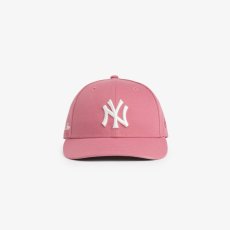 画像2: × New Era (ニューエラ) LP 59Fifty Cap NewYork Yankees  Pink White ニューヨーク ヤンキース Kith ネイビー ホワイト (2)