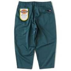 画像2: × Dickies Biggies Wide Chino Pants ディッキーズ ワイド チノ タイプ パンツ シルエット Green (2)