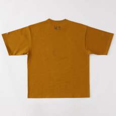 画像2: × TAVU"Makes" S/S Tee T-Shirt パリ アーティスト グラフィック ヘビーオンス 13oz 半袖 Tシャツ Mustard Brown (2)