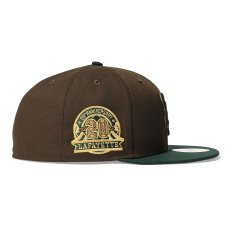 画像2: × New Era LF Logo 59Fifty 20th Anniversary Cap "Beef And Broccoli" ニューエラ ロゴ キャップ 帽子 (2)