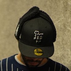 画像1: × New Era LF Logo 59Fifty 20th Anniversary Cap "Dog Ear" ニューエラ ロゴ キャップ 帽子 (1)