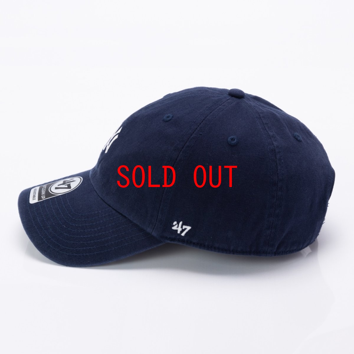 画像2: New York Yankees Baserunner Clean Up Cap Navy ヤンキース ベースランナー クリーンナップ スモール ロゴ キャップ 帽子 (2)