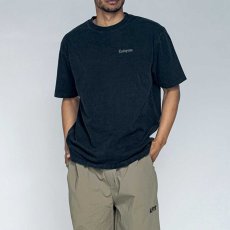 画像8: Old English Logo S/S Pigment Dyed Tee BLK オールドイングリッシュ ピグメント ロゴ 半袖 Tシャツ (8)
