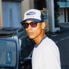 画像1: LOCAL SERVICE OVAL LOGO MESH CAP ツートン メッシュ キャップ (1)