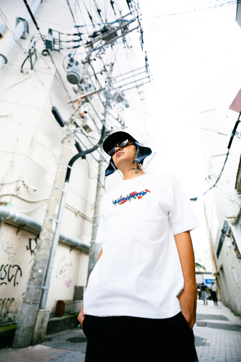 画像3: LFYT × Shellter フラワーロゴ刺繍Tシャツ ホワイト / Lafayette Flower Logo Tee 【沖縄限定 / SHELLTER EXCLUSIVE】 (3)