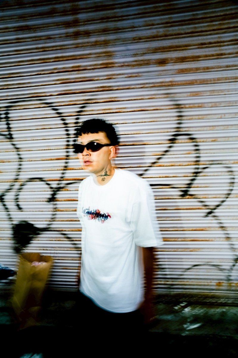 画像9: LFYT × Shellter フラワーロゴ刺繍Tシャツ ホワイト / Lafayette Flower Logo Tee 【沖縄限定 / SHELLTER EXCLUSIVE】 (9)