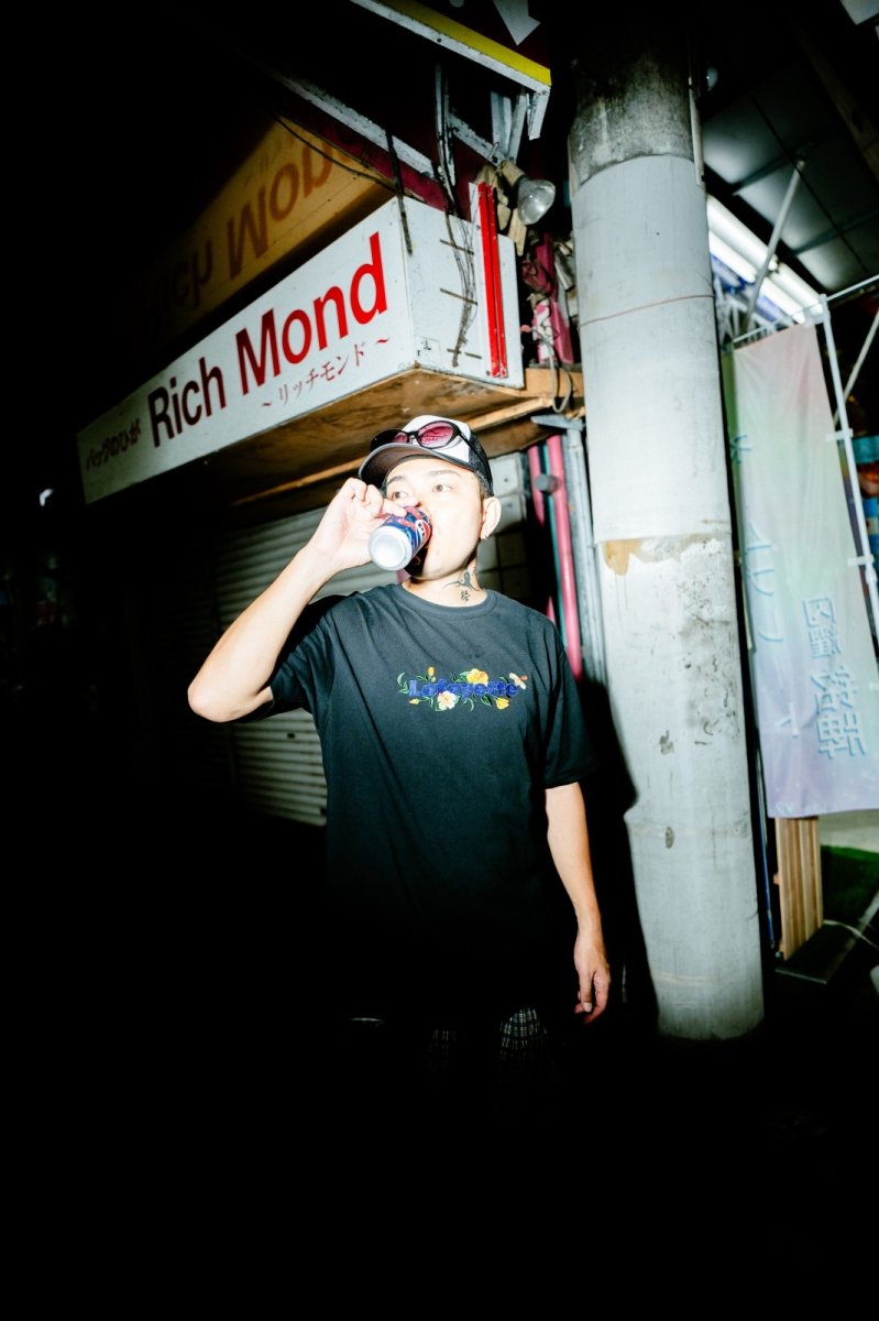画像3: LFYT × Shellter フラワーロゴ刺繍Tシャツ ブラック  / Lafayette Flower Logo Tee【沖縄限定 / SHELLTER EXCLUSIVE】 (3)