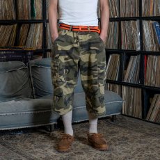 画像1: Interbreed Cropped Camouflage Shorts Woodland Camo カモフラージュ カーゴ ショーツ 8分丈 パンツ (1)