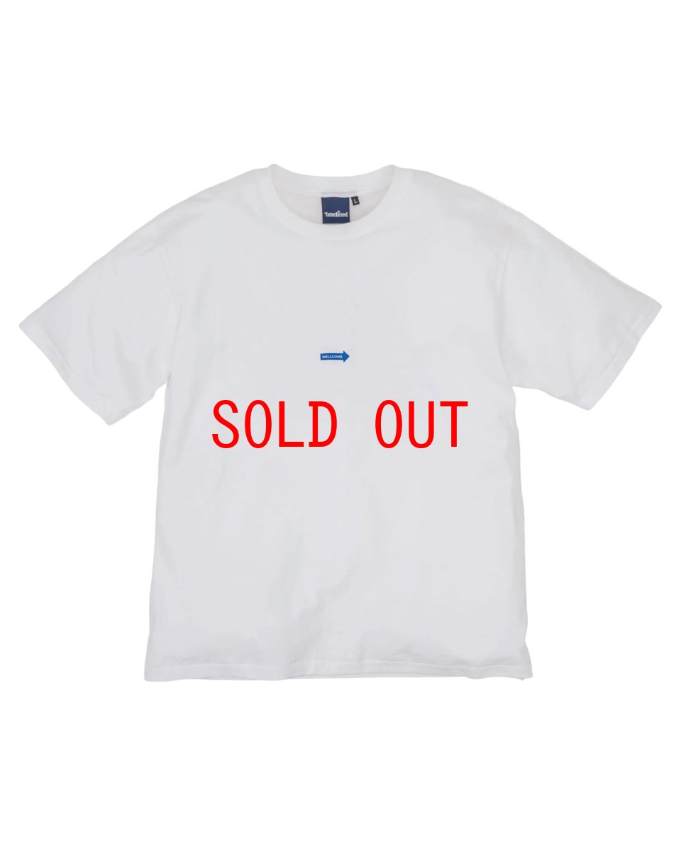 画像3: INTERBREED Suite Room SS Tee White インターブリード スナップ 半袖 Tシャツ バックプリント 蛍光 サンプリング 沖縄 ストリートファッション (3)