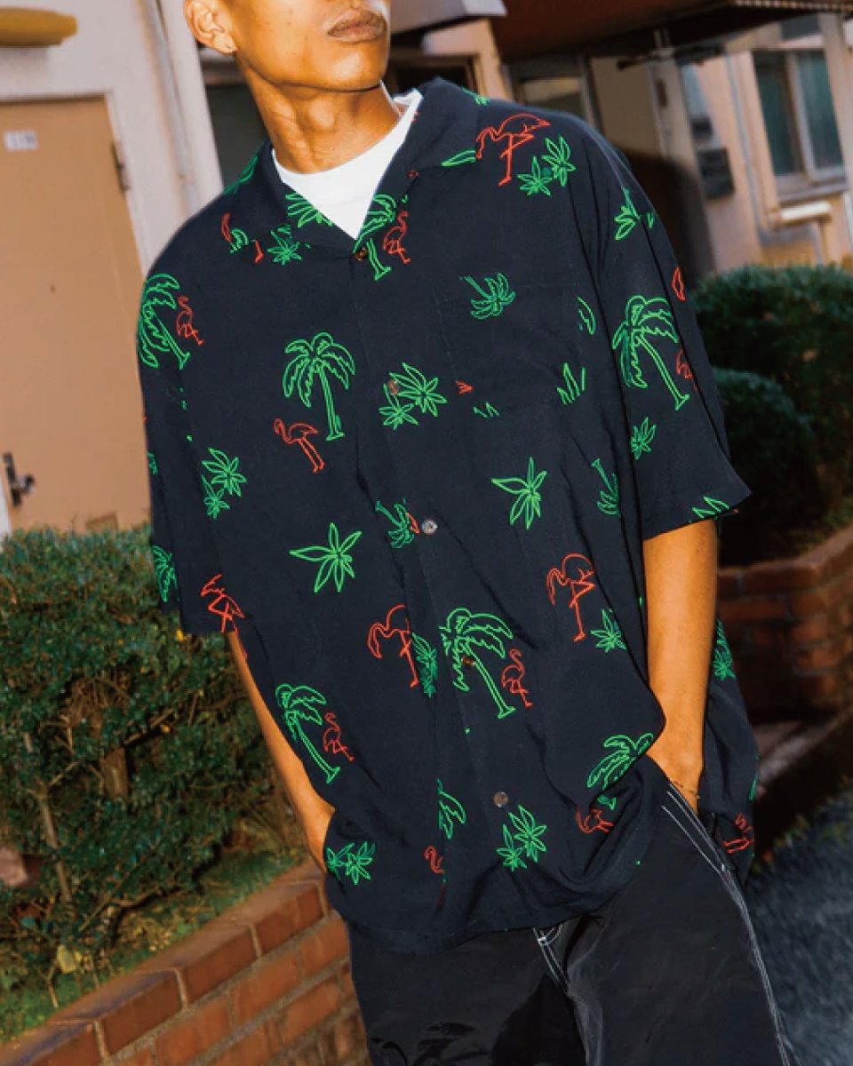 画像1: Haight LVC Neon Light Rayon Shirt Black ヘイト レーヨンシャツ 半袖 総柄 開襟 オープンカラーシャツ 沖縄 ストリートファッション (1)