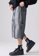 画像2: FUBU メタリック デニム ショートパンツ フブ ジーンズ ハーフパンツ ラメ Y2K 沖縄 ショートパンツ 沖縄 メンズ服 Silver (2)