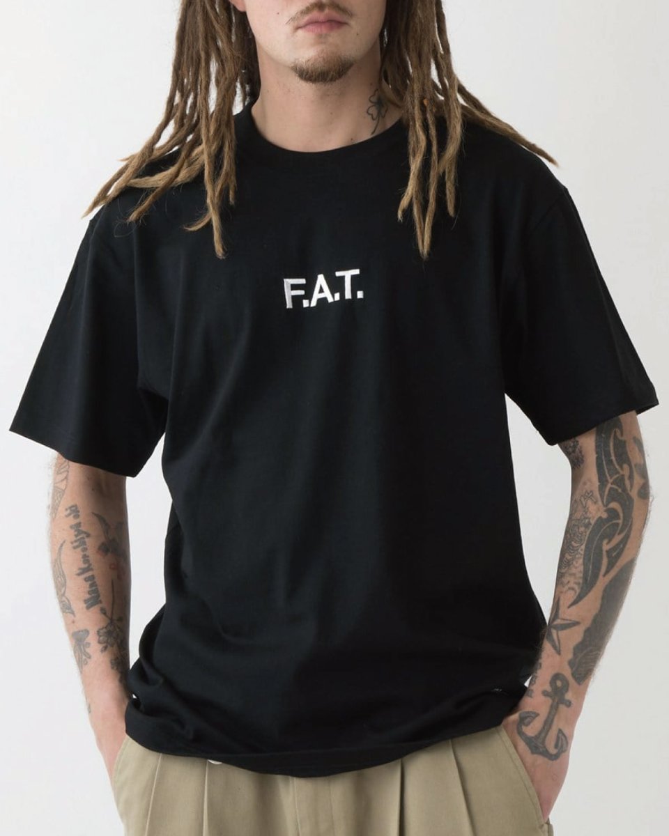FAT SOURCE S/S Logo Embroidery Tee Black