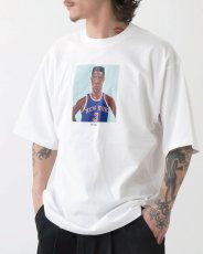 画像1: F.A.T. I.S. “STARKS” White Isabella Di Sclafani × Sb コラボ 半袖Tシャツ (1)