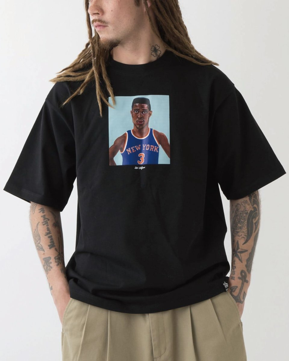 画像1: F.A.T. I.S. “STARKS” Black Isabella Di Sclafani × Sb コラボ 半袖Tシャツ (1)