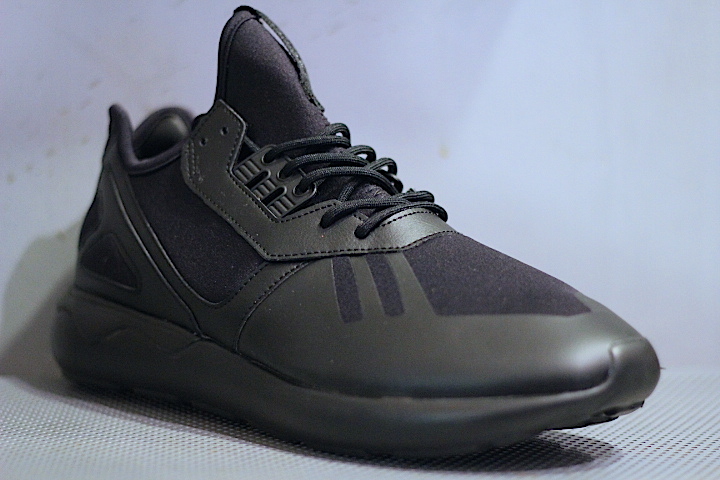 adidas tubular runner triple black