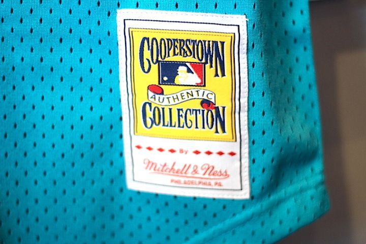 SHELLTER ONLINE SHOPはMitchell&Ness(ミッチェルアンドネス)正規取扱 
